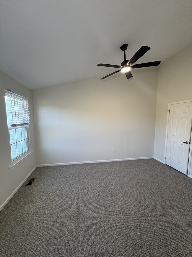 Master Bedroom - 55 Portsmouth Ct