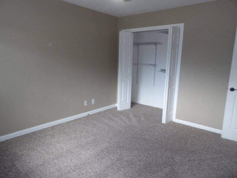 Building Photo - 1333 Yuma St