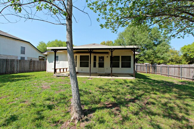 Building Photo - 3 Bedroom, 2 Bath Home in Cedar Park