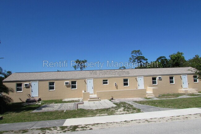 Building Photo - 101 3rd St