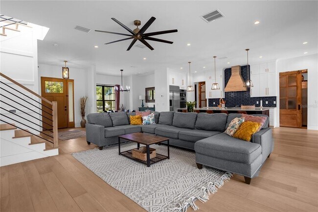 Building Photo - 1814 Barker Dr