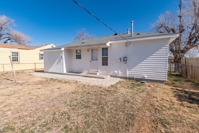 Building Photo - 2 bedroom home for lease!