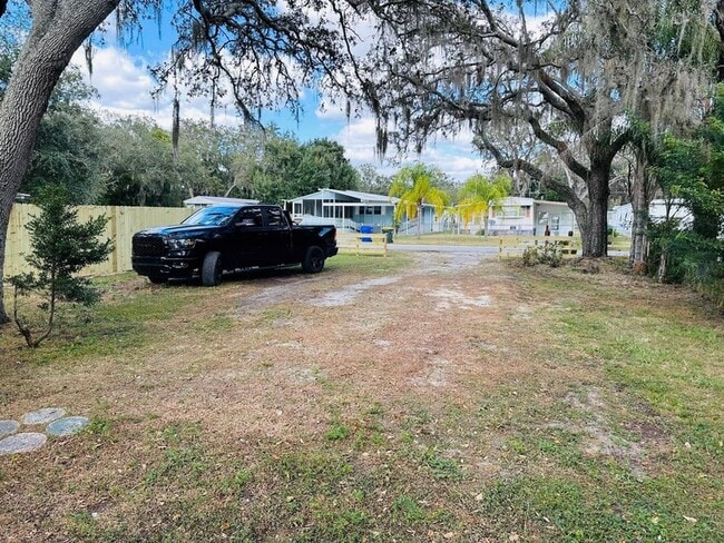 Building Photo - 5037 Roanoke St
