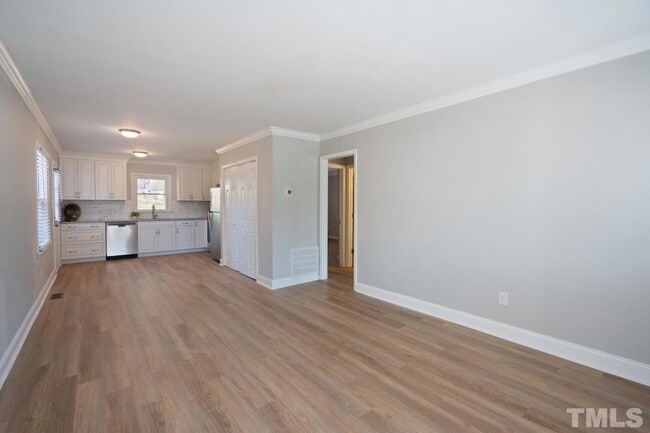 Building Photo - 312 W Park St