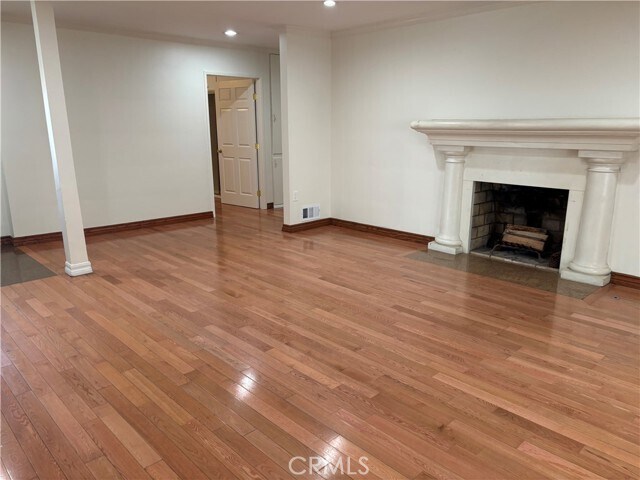 Building Photo - 11246 Lull St