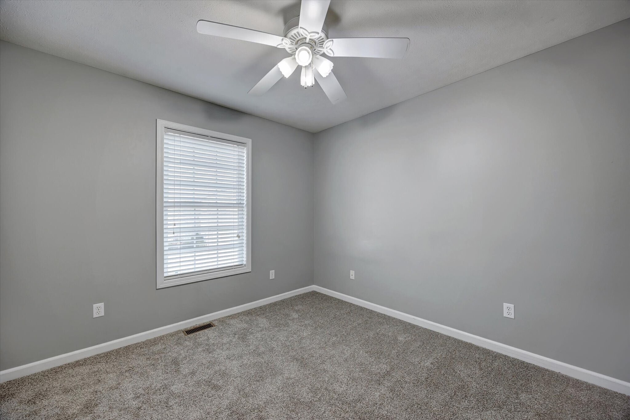 Building Photo - 3499 S Oaklawn Cir