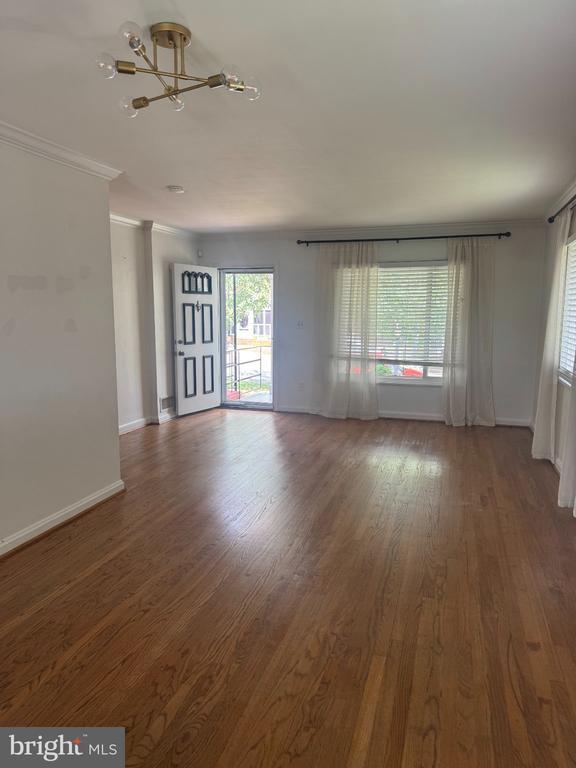 Building Photo - 5296 Chillum Pl NE