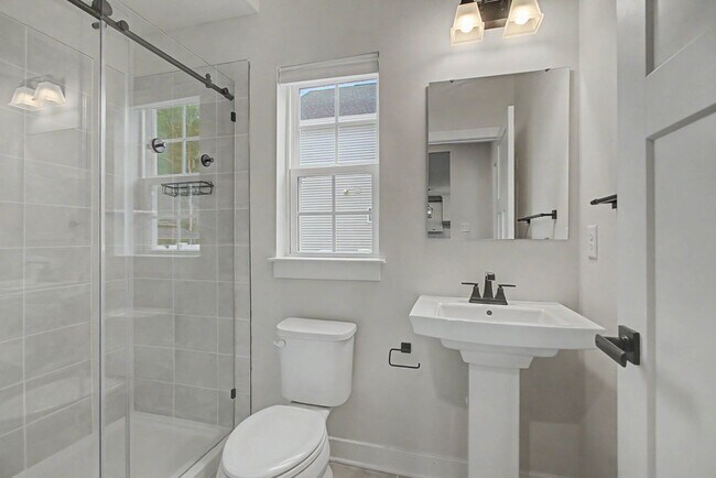 Building Photo - 239 Darden Dr