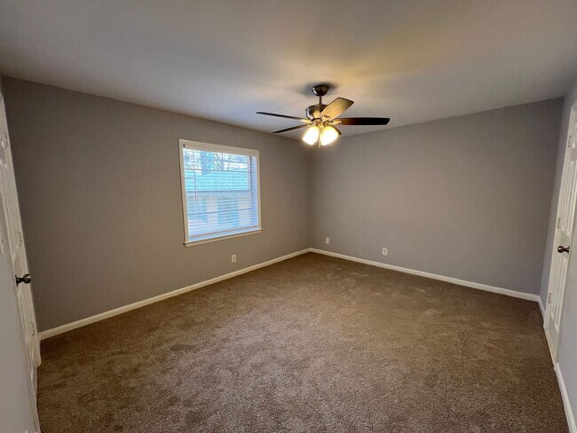 Building Photo - 3057 Pharr Ct N Northwest