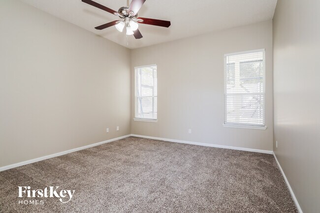 Building Photo - 9241 Hawks Run Ln