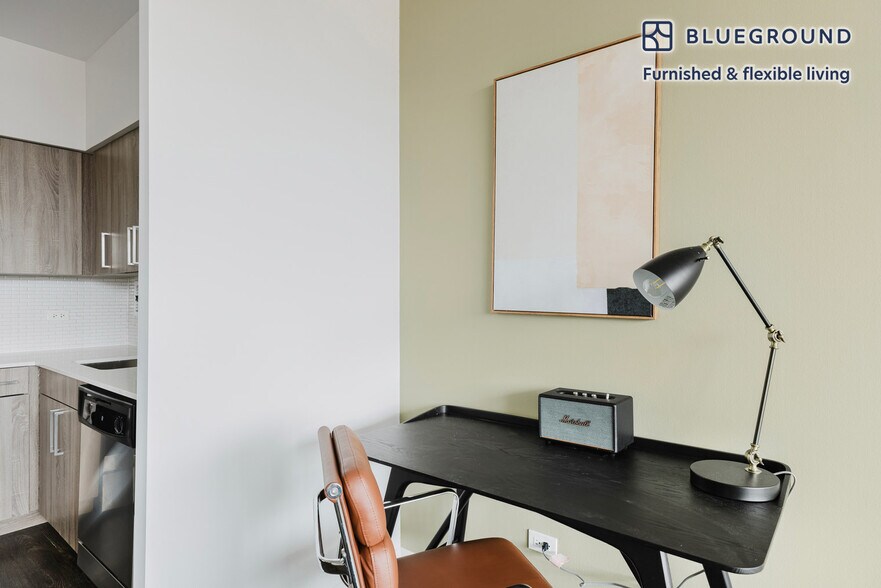 Building Photo - 901 S Ashland Ave