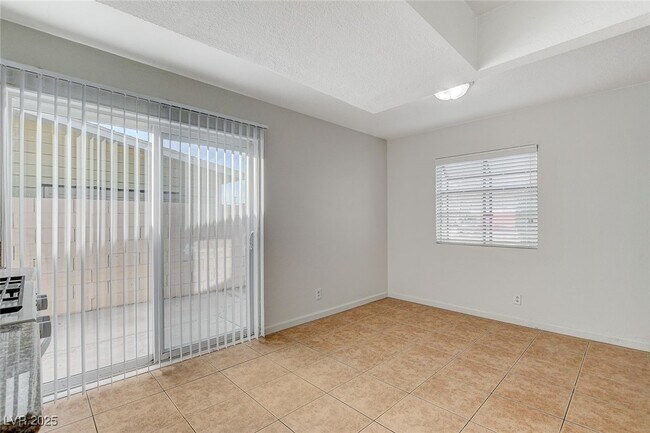Building Photo - 5813 W Balzar Ave
