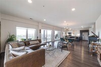 Building Photo - 4361 S Congress Ave