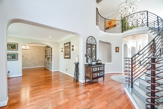 Building Photo - 7106 Habersham Ave
