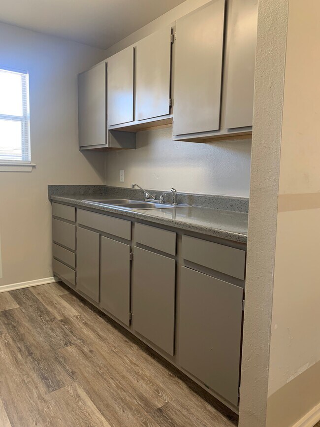 Pearlwood Apartments SENIOR CITIZEN Property 400 Pearlwood Dr Pearl