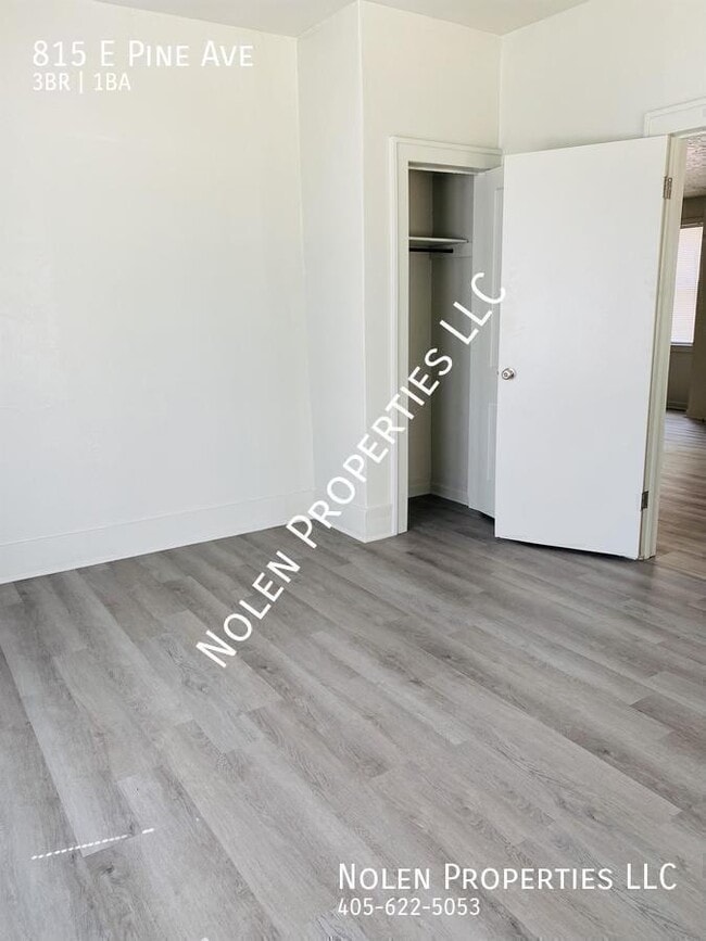 Building Photo - 815 E Pine Ave