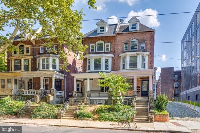 Building Photo - 4220 Baltimore Ave