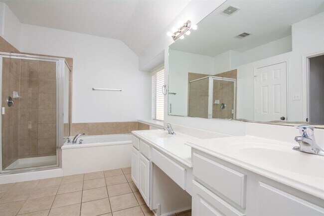 Building Photo - 51 N Regan Mead Cir
