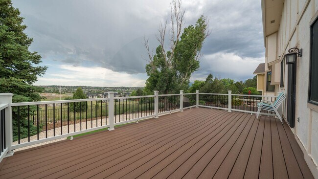 Building Photo - Beautiful 2 Story home in the Heart of Bri...