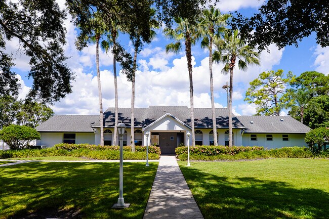Building Photo - 2504 SE Anchorage Cove