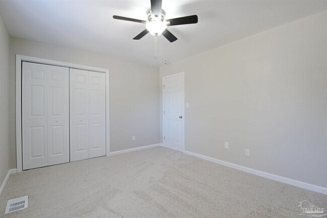 Building Photo - 9615 Sandpiper St