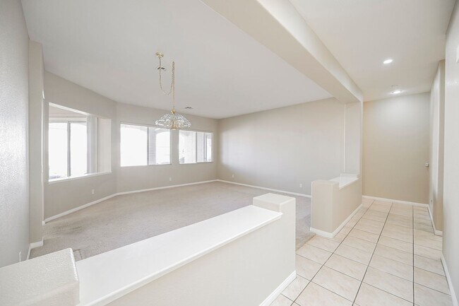 Building Photo - 2716 Thomasville Ave