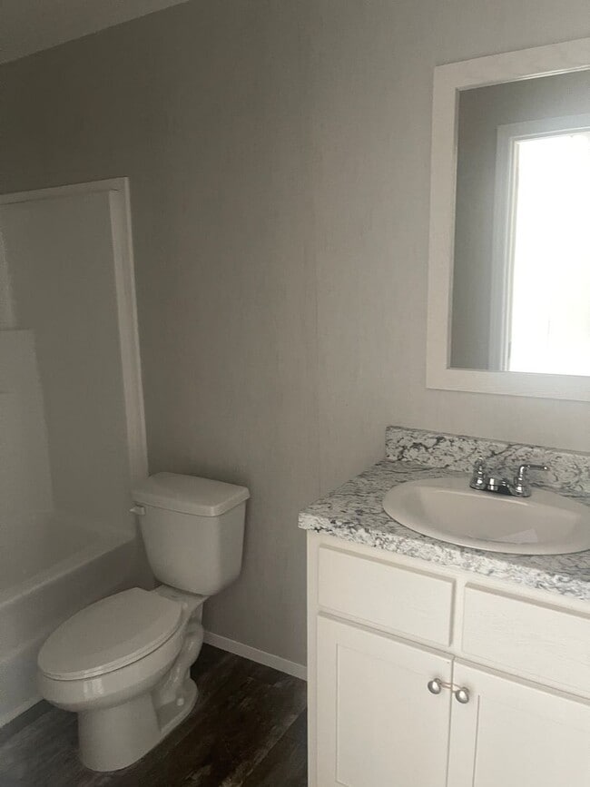 Building Photo - Luxury 3 Bedroom/ 2 Bath Mobile Home