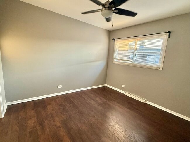 Building Photo - 4926 Crain St