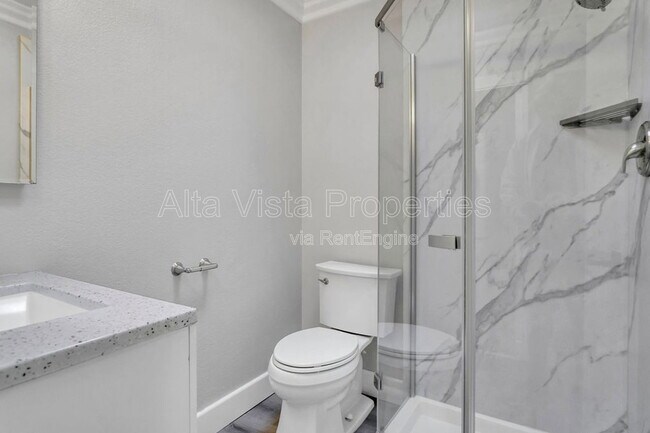 Building Photo - 4070 Morrell St