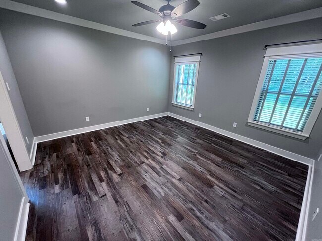 Building Photo - 206 Bridgewood Dr