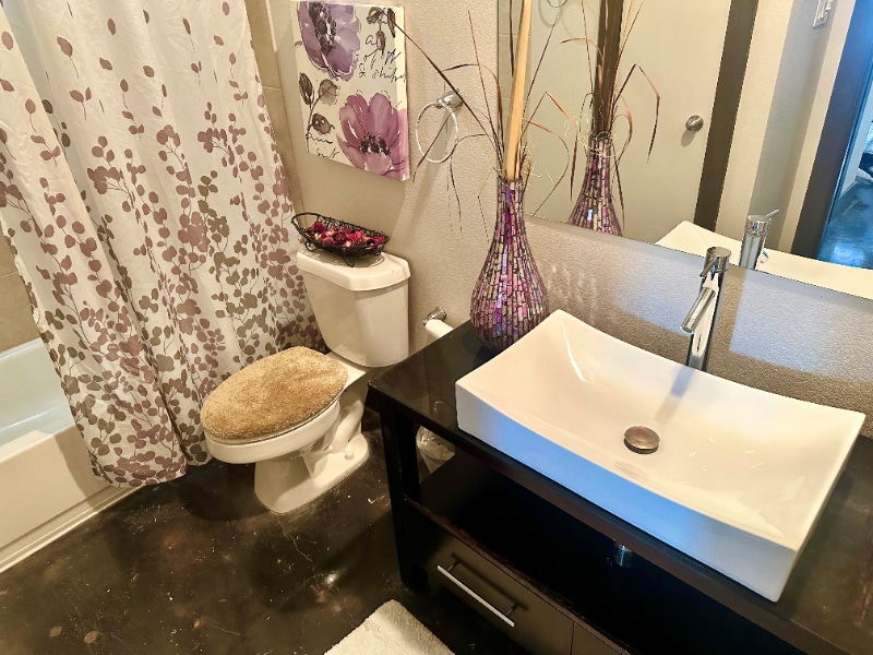 Building Photo - 6201 Grissom Rd