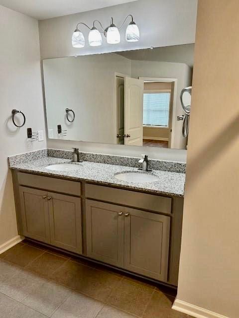 Building Photo - 778 Woodstock Grove Dr