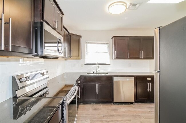Building Photo - 2613 SW 90th St