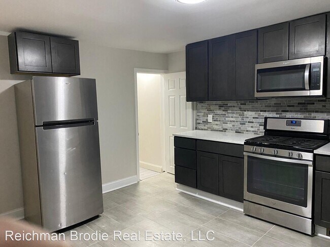 Building Photo - 3 br, 2 bath House - 280 Davenport Ave