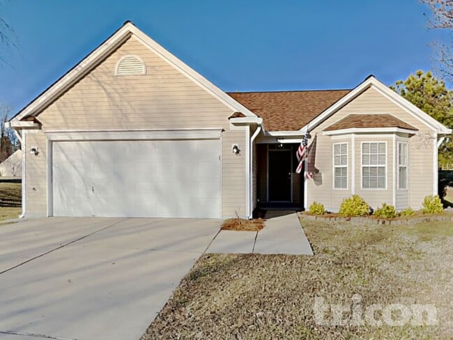 Building Photo - 548 Lake Way