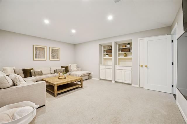 Building Photo - 16806 Hunters Point Dr