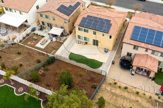 Building Photo - Say Hello to Your New Canyon Hills Home! Amazing 4 Bed/4 Bath Home!