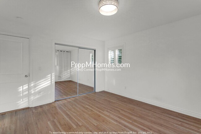 Building Photo - Stylish Updated Four Bedroom Home in Beaverton!