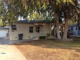 Building Photo - 2538 La Siesta Dr