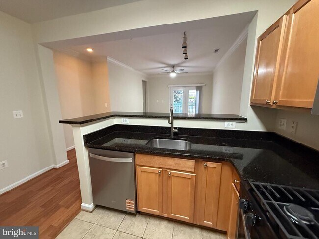 Building Photo - 12000 Market St