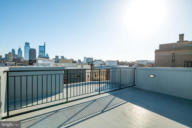 Building Photo - 1633 Swain St