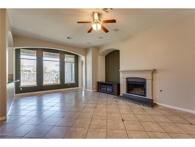 Building Photo - 2714 Sun Mountain