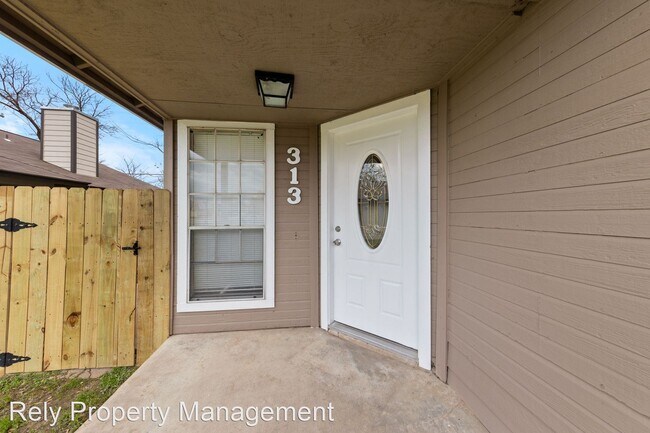 Building Photo - 2 br, 2 bath House - 313 Greenlawn Blvd