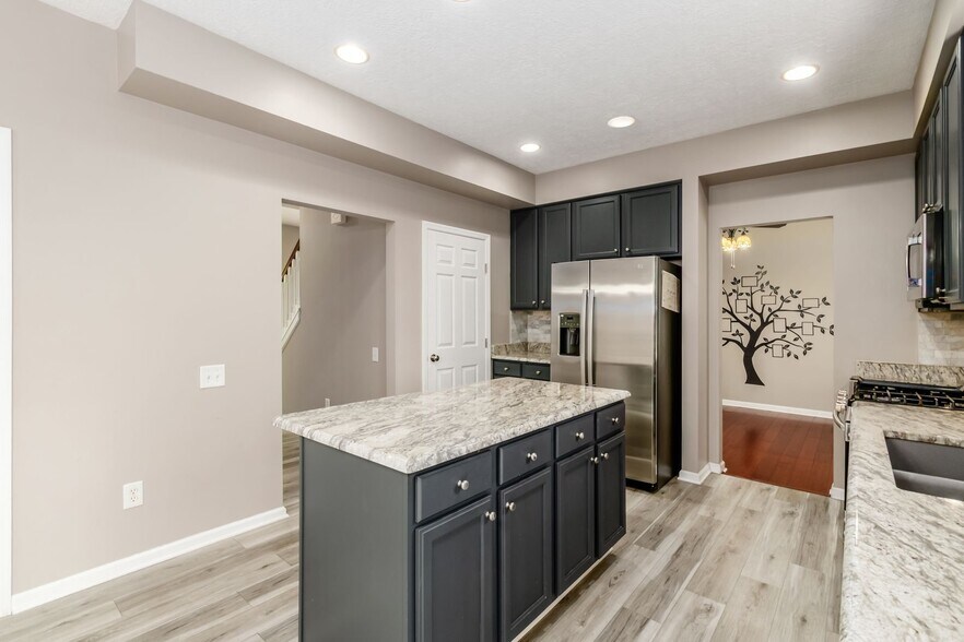 Building Photo - 1208 Briarshore Way