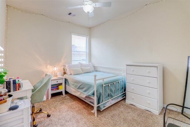 Building Photo - 26506 Clear Mill Ln