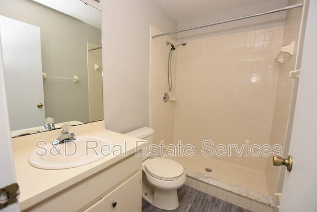 Building Photo - 237 Marble Ln