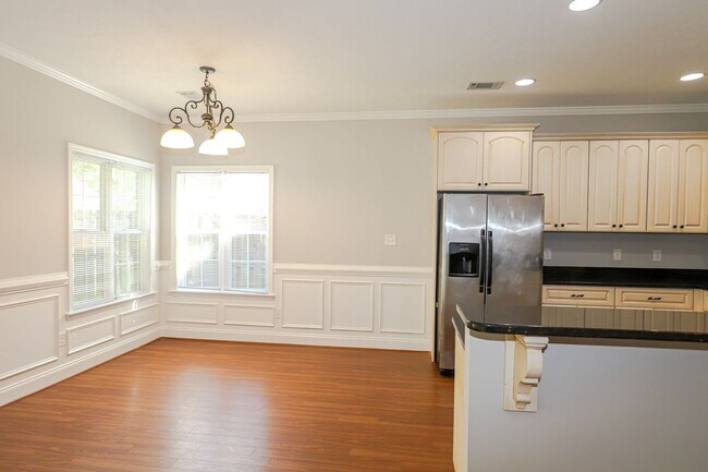Building Photo - 4453 Galway Dr