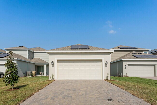 Building Photo - Available on July 10! Solar panel Spacious 3 bedroom house with all appliances included.