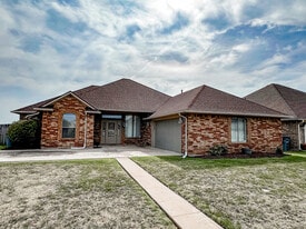 Building Photo - 1502 SW 70th St