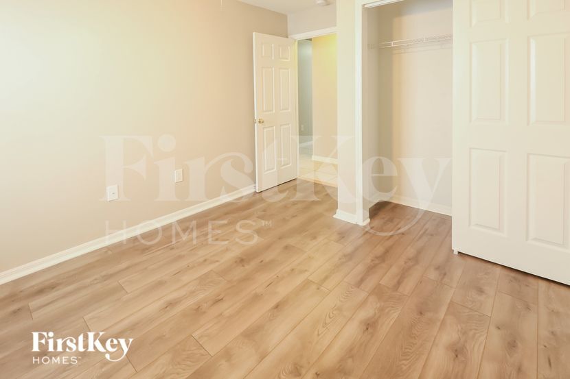 Building Photo - 6619 Gates Pointe Way